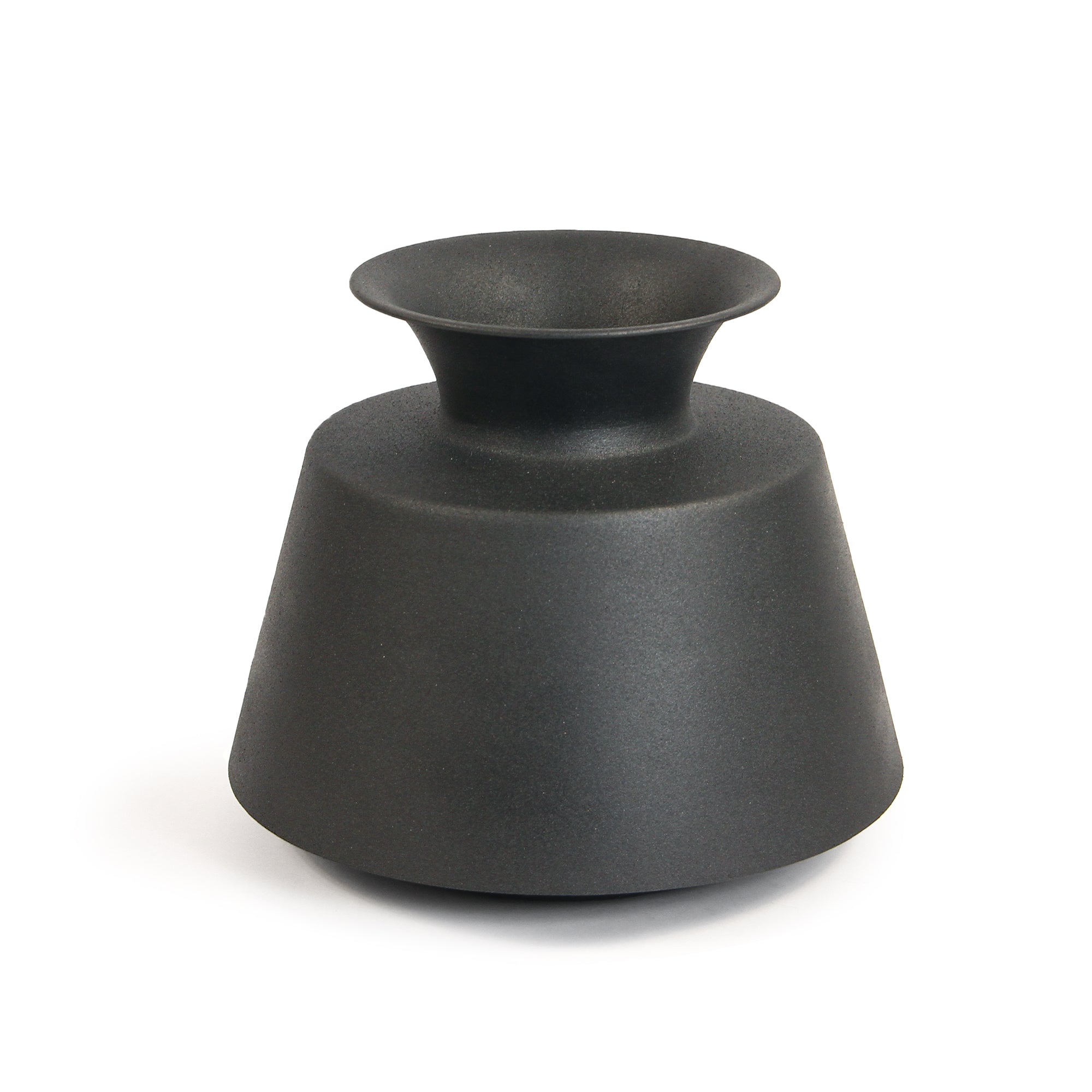 Linea Vessel Metal Vase