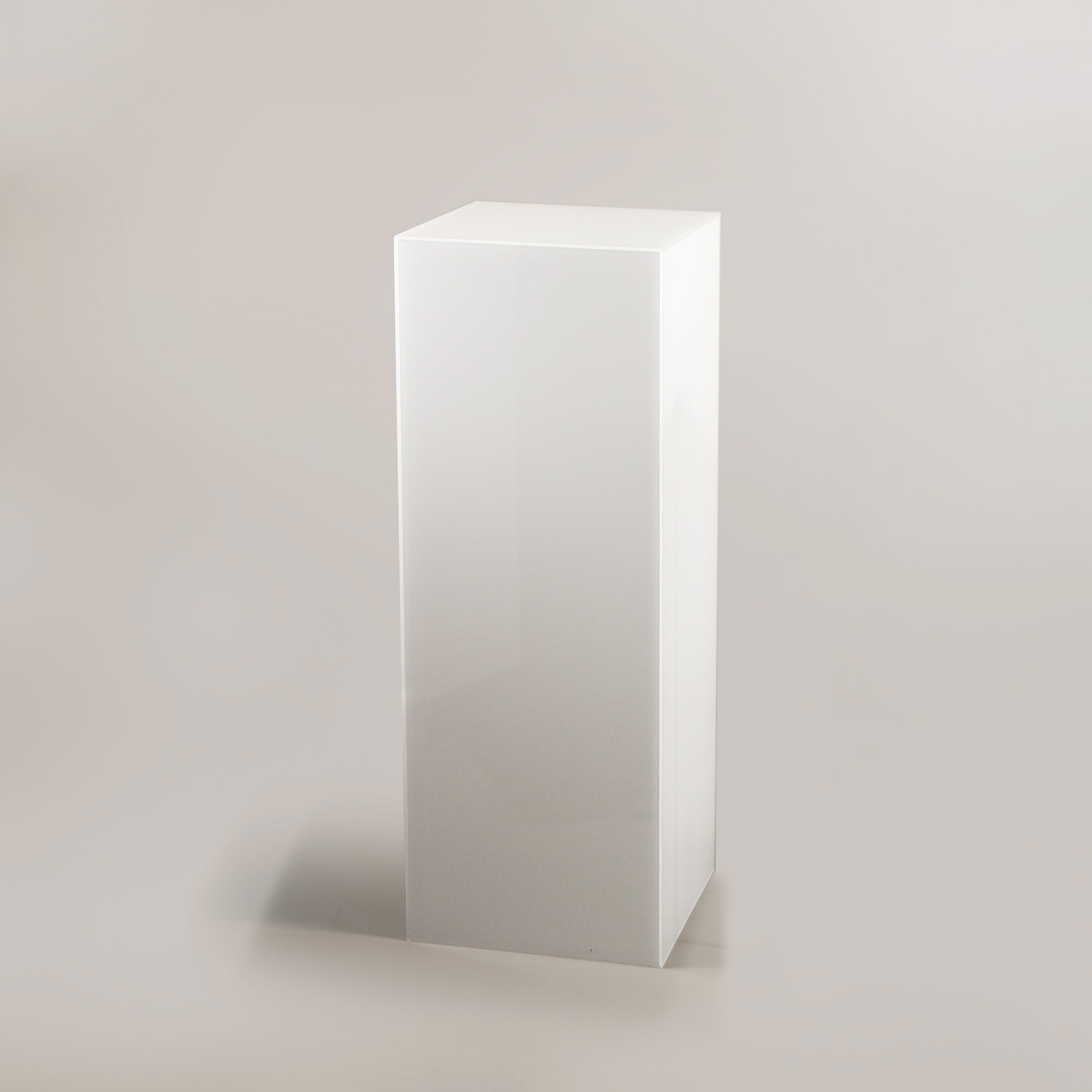 Showcase Acrylic Pedestal / Column