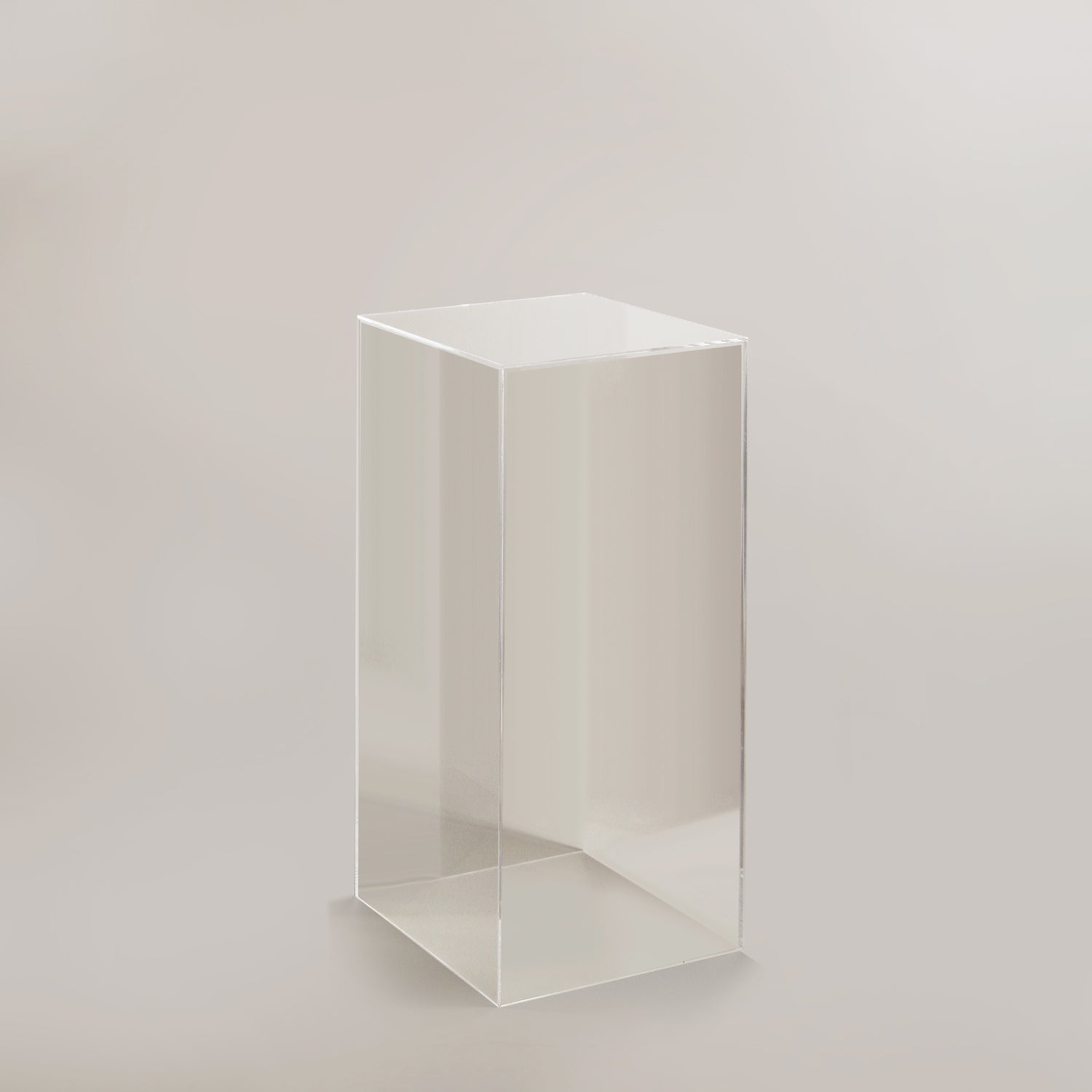 Showcase Pedestal Stand / Column