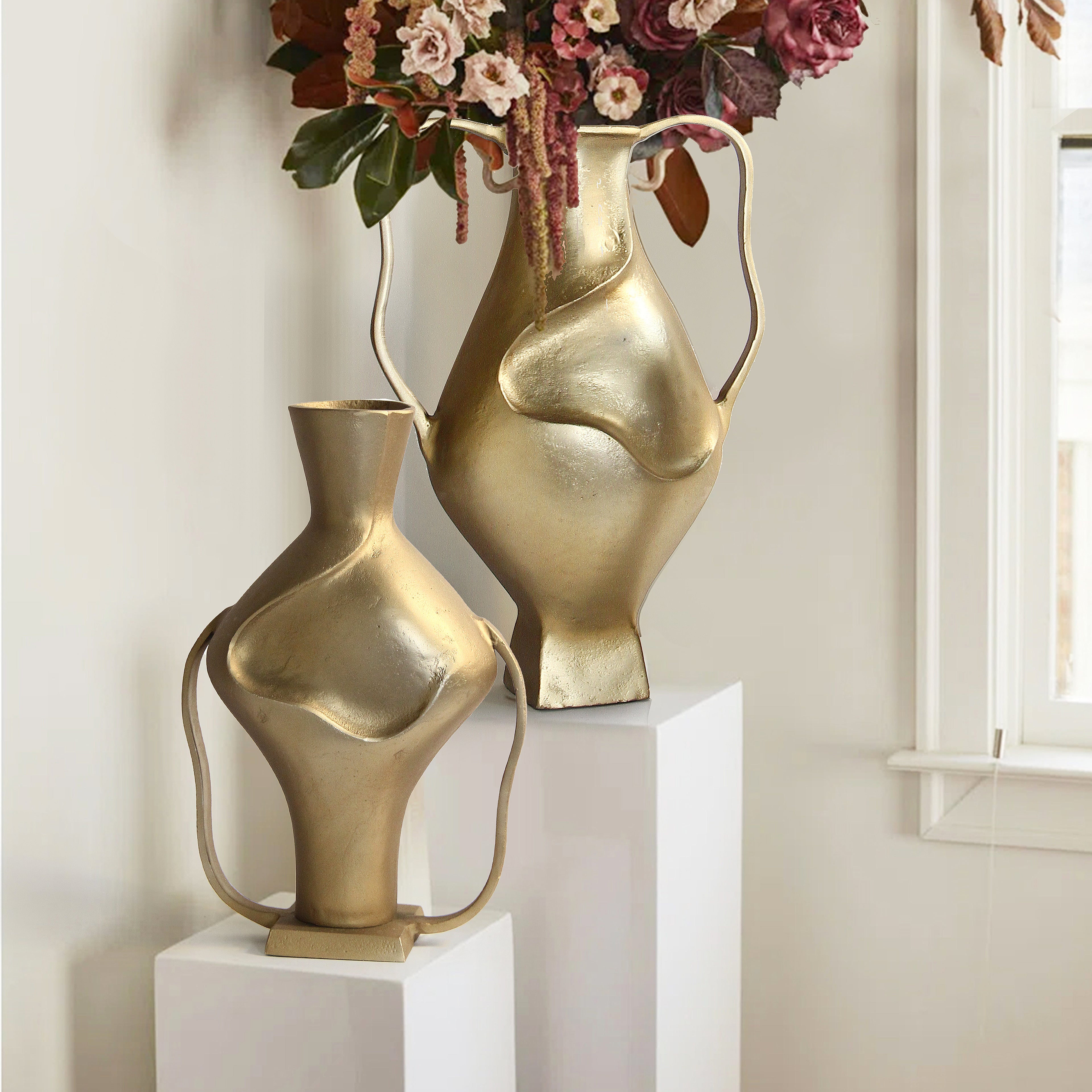 Aten Vase