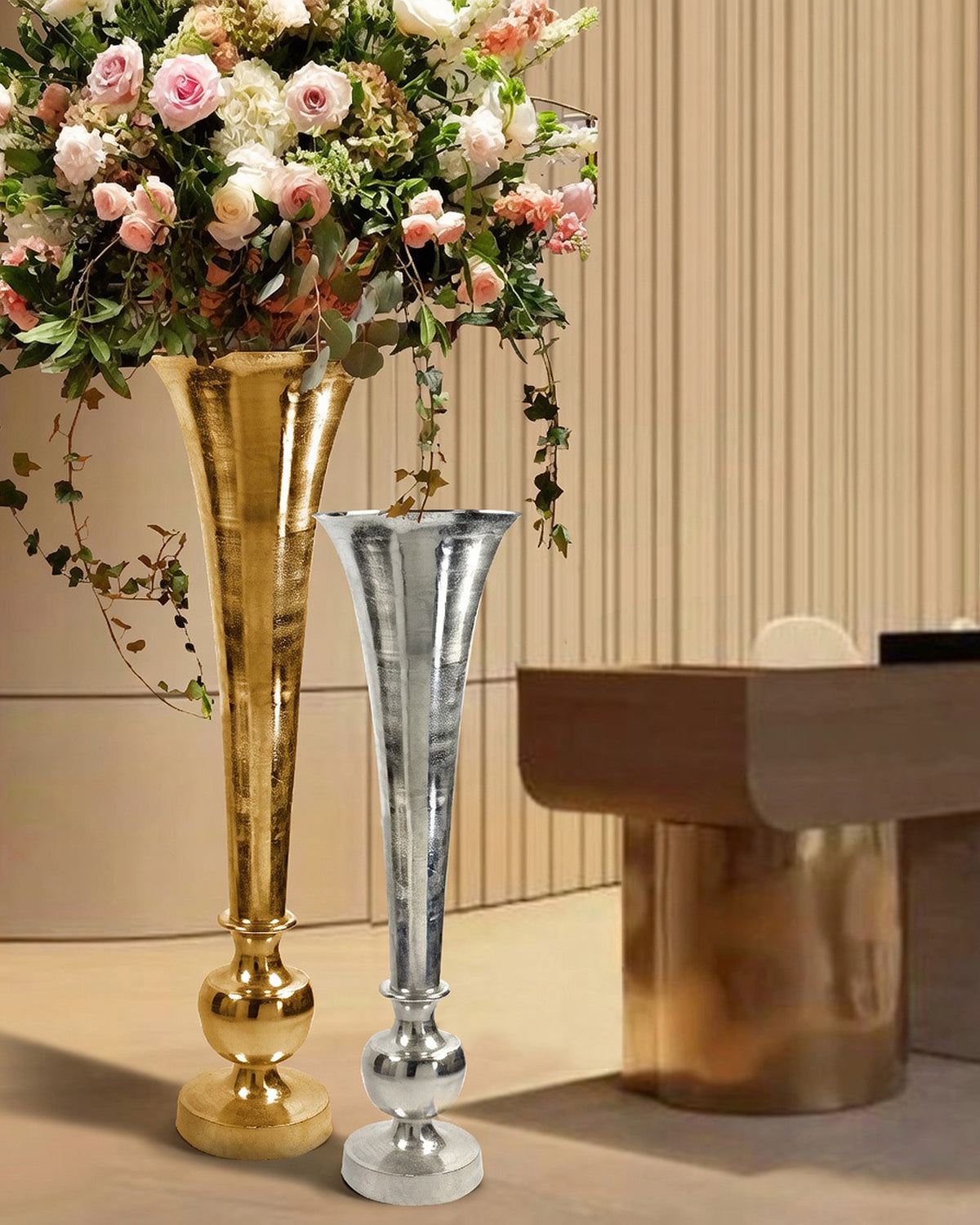Magna Trumpet Vase