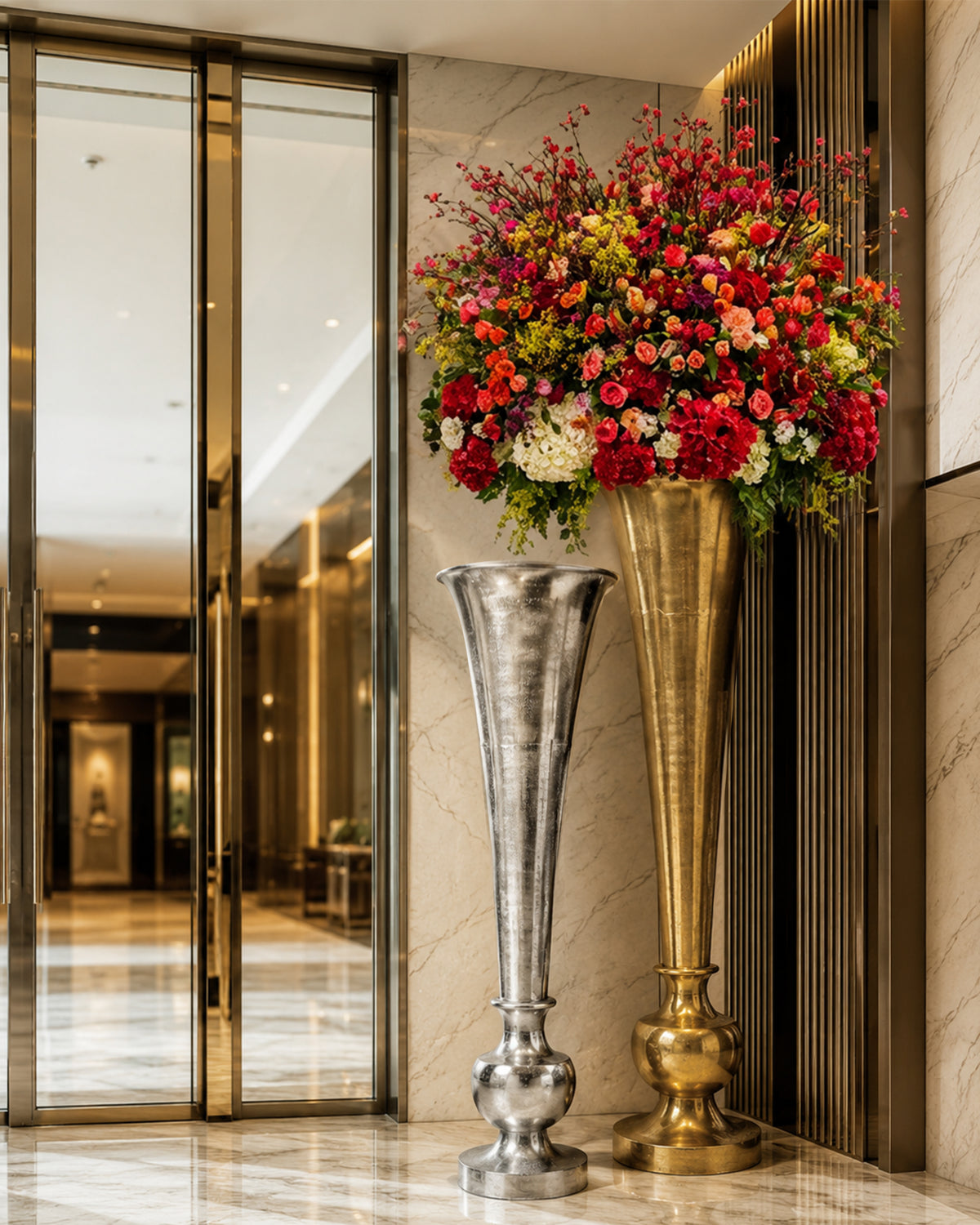 Magna Trumpet Vase
